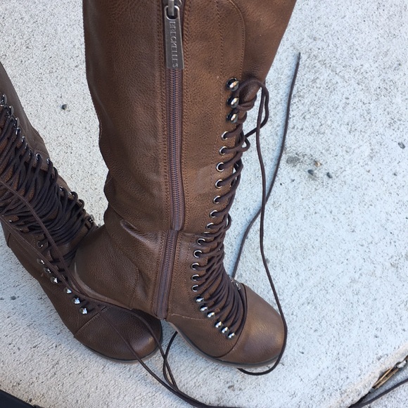 SOLD 🚫 Lace up knee high boots - Picture 2 of 2